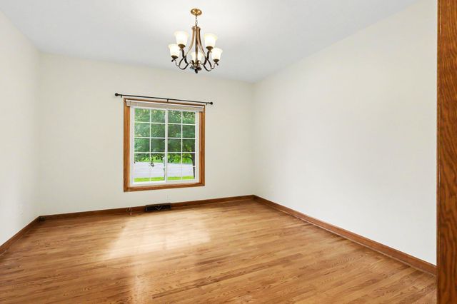 5090 Abbeydale Drive SE, Grand Rapids, MI 49546