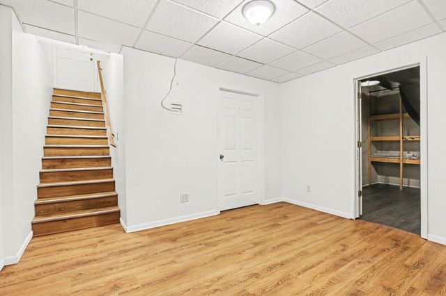 5090 Abbeydale Drive SE, Grand Rapids, MI 49546