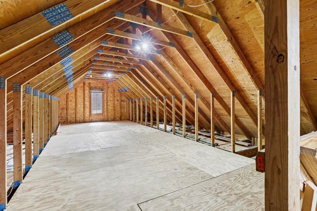 5090 Abbeydale Drive SE, Grand Rapids, MI 49546