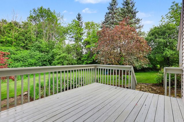 5090 Abbeydale Drive SE, Grand Rapids, MI 49546