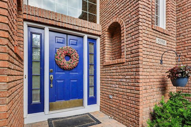 5090 Abbeydale Drive SE, Grand Rapids, MI 49546