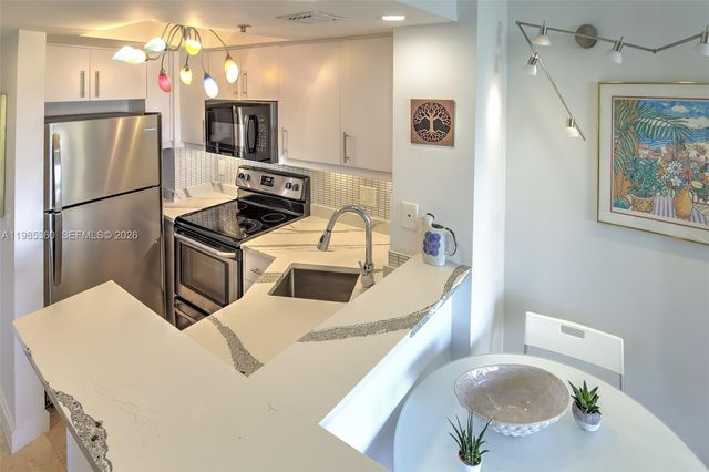 2951 S Bayshore Dr 712, Miami, FL 33133