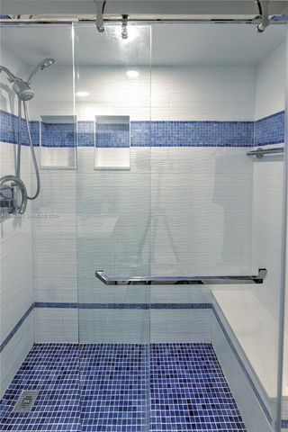 2951 S Bayshore Dr 712, Miami, FL 33133