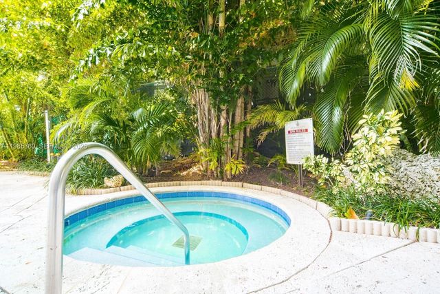 2951 S Bayshore Dr 712, Miami, FL 33133