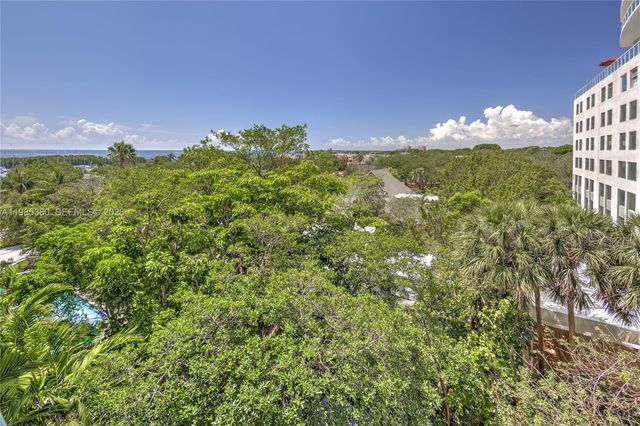 2951 S Bayshore Dr 712, Miami, FL 33133