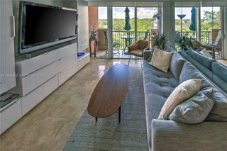 2951 S Bayshore Dr 712, Miami, FL 33133