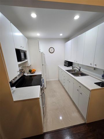 3011 Westbury F 3011, Deerfield Beach, FL 33442