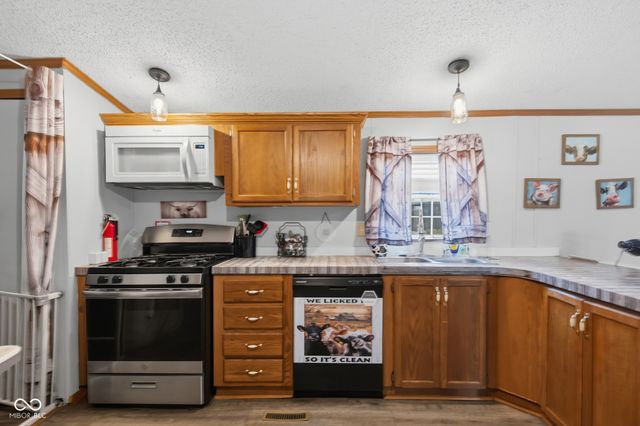 4687 Breckenridge Drive, Columbus, IN 47203