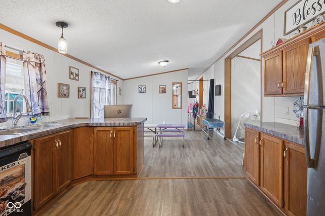 4687 Breckenridge Drive, Columbus, IN 47203