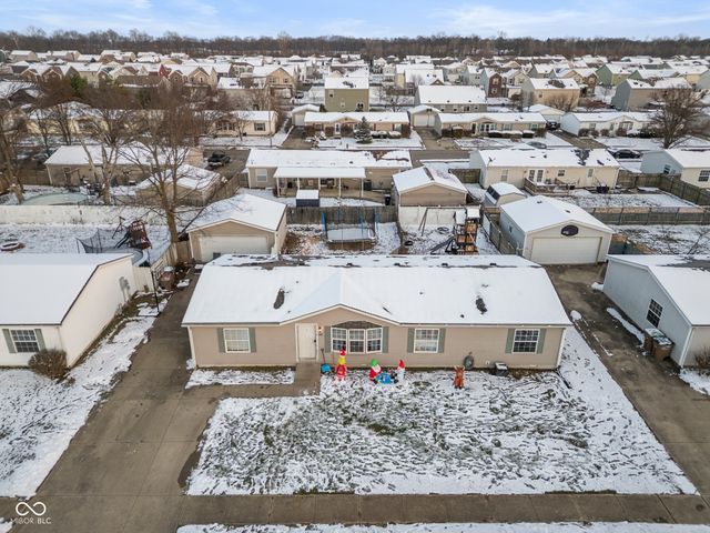 4687 Breckenridge Drive, Columbus, IN 47203