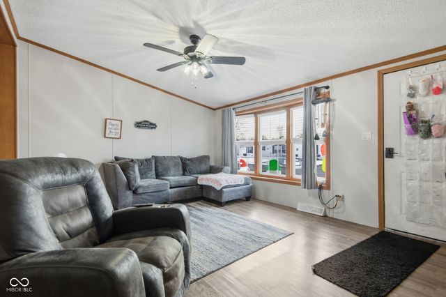 4687 Breckenridge Drive, Columbus, IN 47203