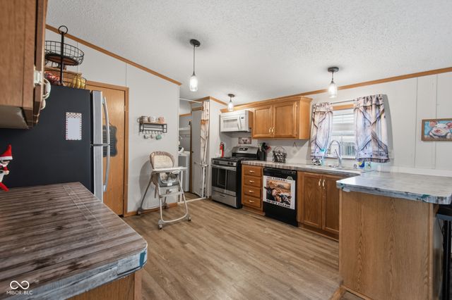 4687 Breckenridge Drive, Columbus, IN 47203