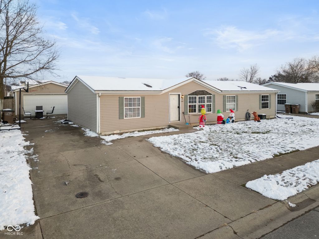 4687 Breckenridge Drive, Columbus, IN 47203