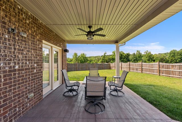 995 Waterstone Dr, Lebanon, TN 37090