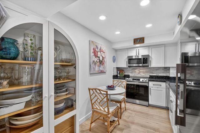 3450 S Ocean Boulevard 324, Palm Beach, FL 33480