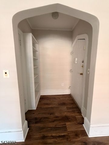 55 Randolph Pl 201, City Of Orange Twp., NJ 07079