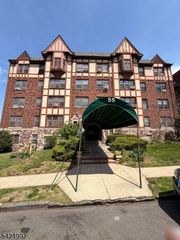 55 Randolph Pl 201, City Of Orange Twp., NJ 07079