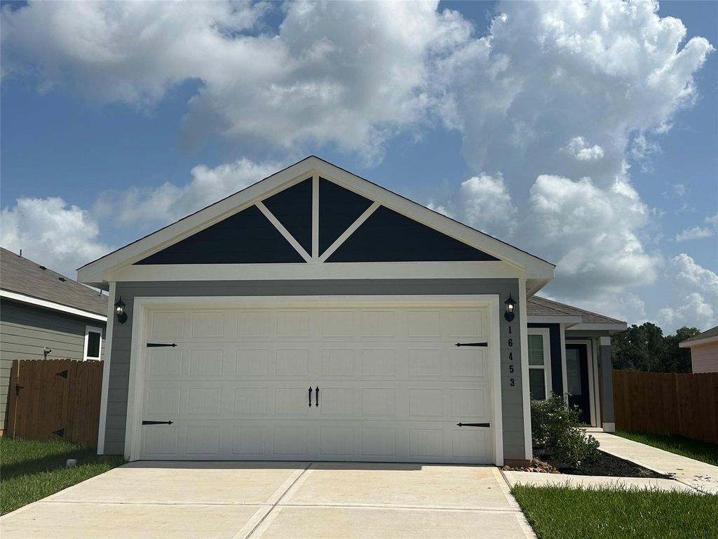 16453 Blossom Grove Drive, Conroe, TX 77303