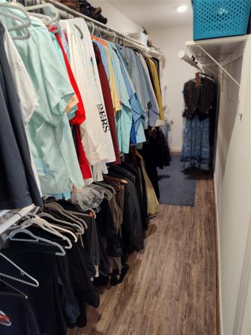 202 E Forest Avenue, Shoreacres, TX 77571