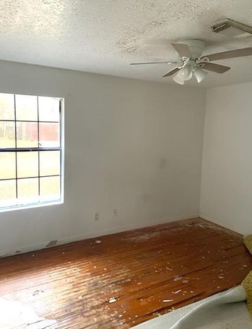 1805 Vermont Street, Baytown, TX 77520