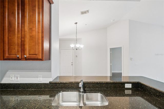 2729 MAITLAND CROSSING 304, Orlando, FL 32810