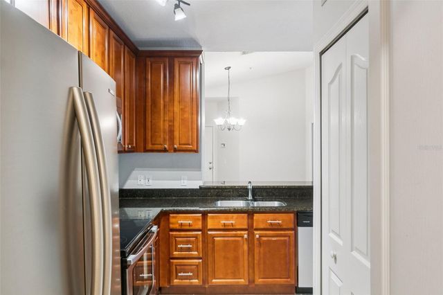 2729 MAITLAND CROSSING 304, Orlando, FL 32810