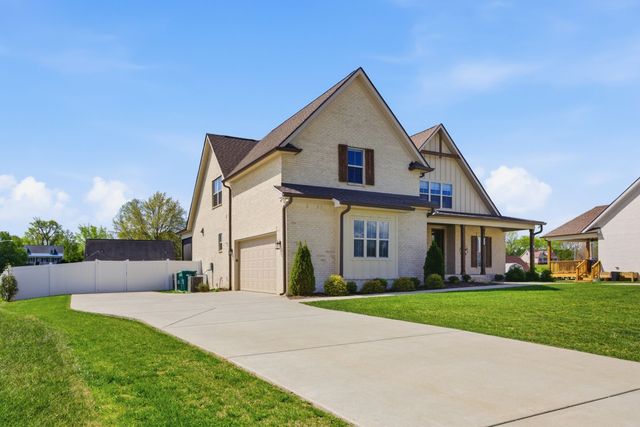 1002 Pheasant Run Ct, Spring Hill, TN 37174