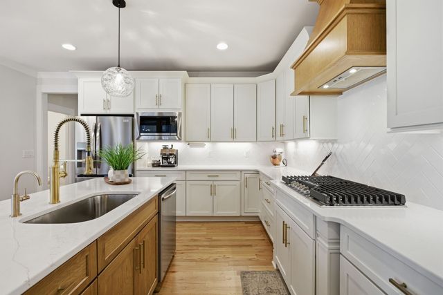 1002 Pheasant Run Ct, Spring Hill, TN 37174