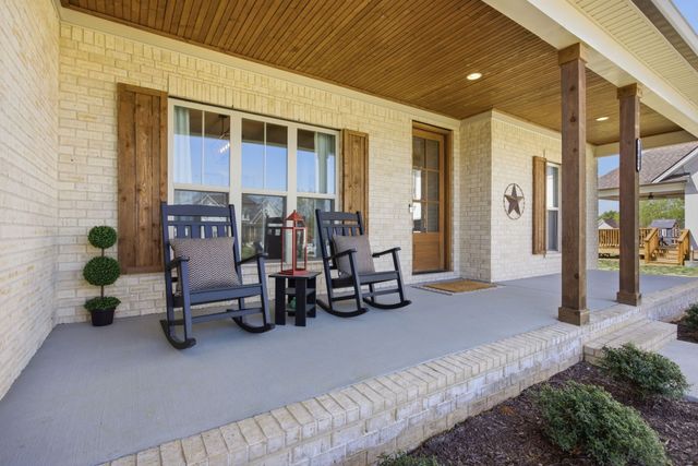 1002 Pheasant Run Ct, Spring Hill, TN 37174