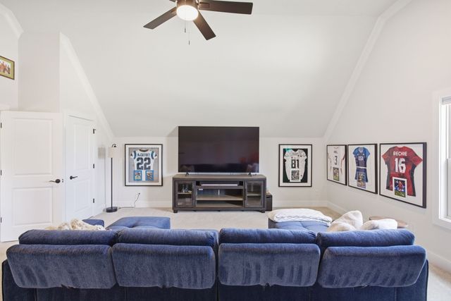 1002 Pheasant Run Ct, Spring Hill, TN 37174