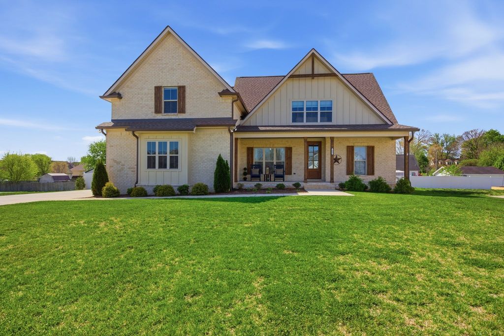 1002 Pheasant Run Ct, Spring Hill, TN 37174