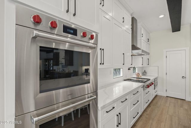 41306 N BENT CREEK Way, Phoenix, AZ 85086