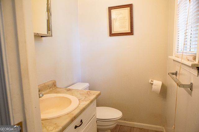 566 Colbert Grove Church Road, Danielsville, GA 30633