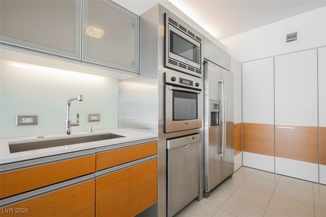 3726 Las Vegas Boulevard 704, Las Vegas, NV 89158