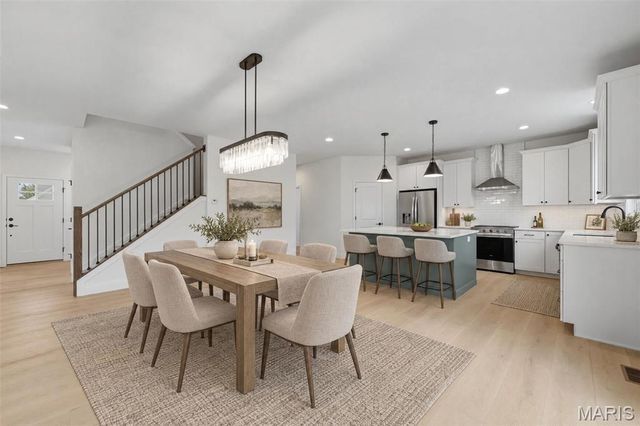 547 Ryehill Drive, St Peters, MO 63376