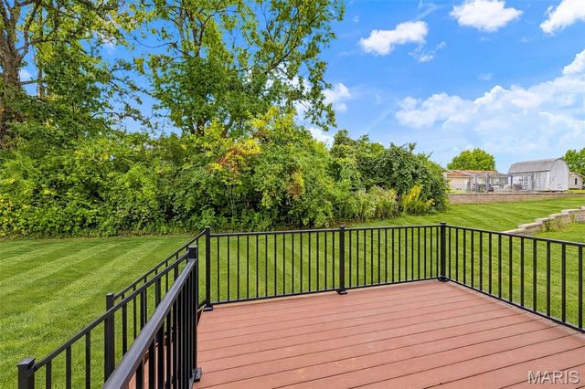 547 Ryehill Drive, St Peters, MO 63376