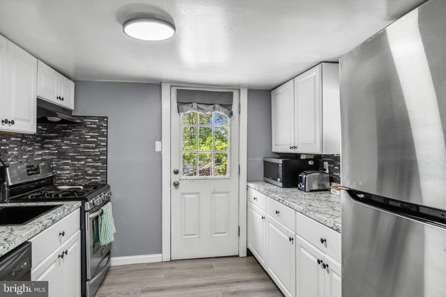 13 RANCOCAS AVE, Clementon, NJ 08021
