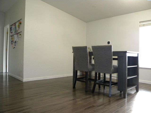 35404 N Flagstone Dr, Benton City, WA 99320