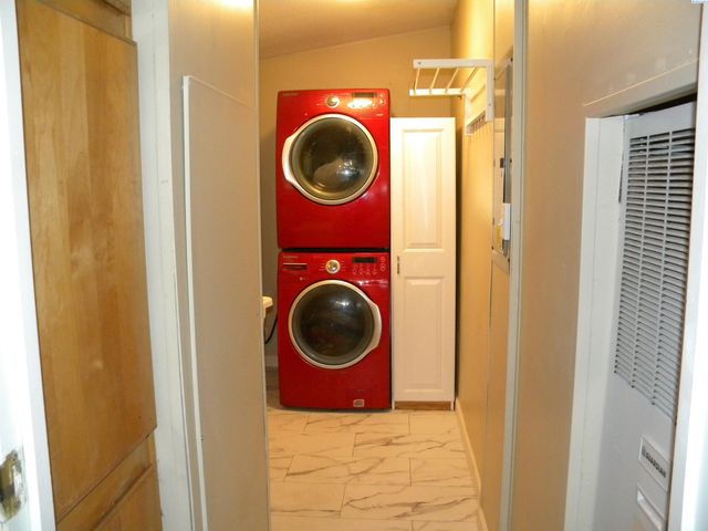 35404 N Flagstone Dr, Benton City, WA 99320