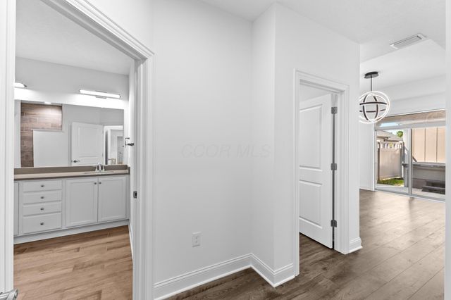 496 Garden Gate Lane, Lewis Center, OH 43035