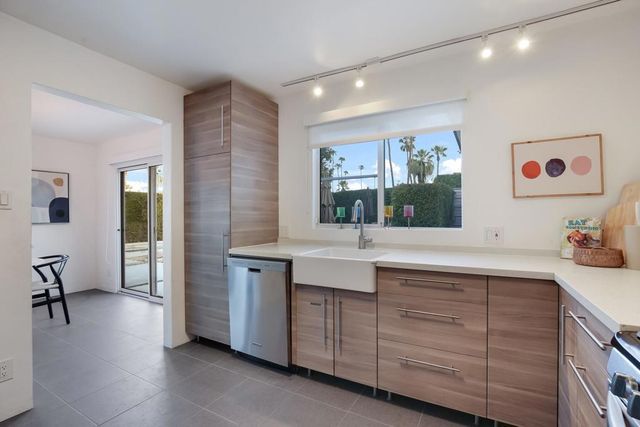 1529 S Calle Palo Fierro, Palm Springs, CA 92264