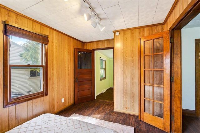 844 Ridgewood Way, Madison, WI 53713