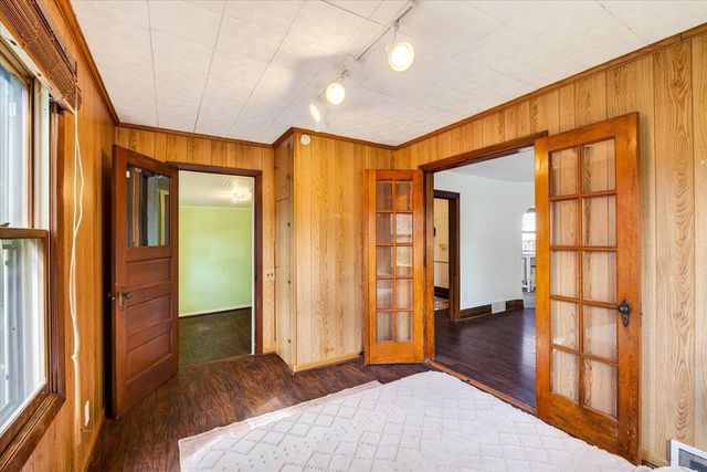 844 Ridgewood Way, Madison, WI 53713