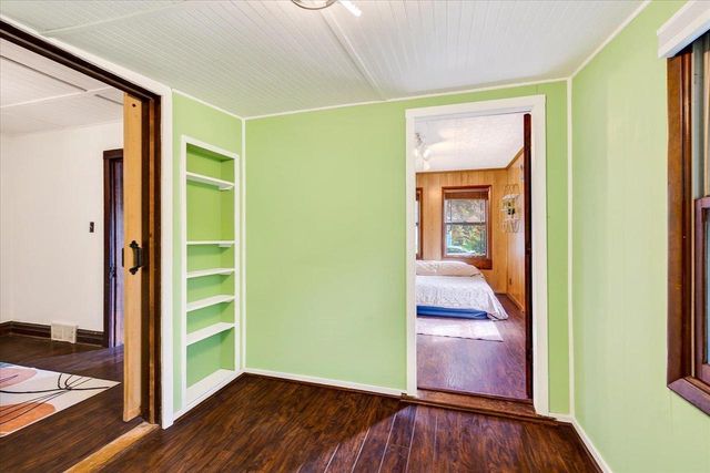 844 Ridgewood Way, Madison, WI 53713
