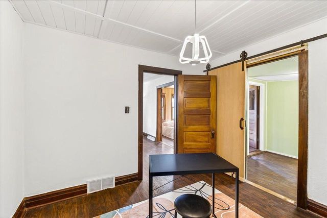 844 Ridgewood Way, Madison, WI 53713