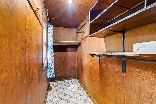 844 Ridgewood Way, Madison, WI 53713