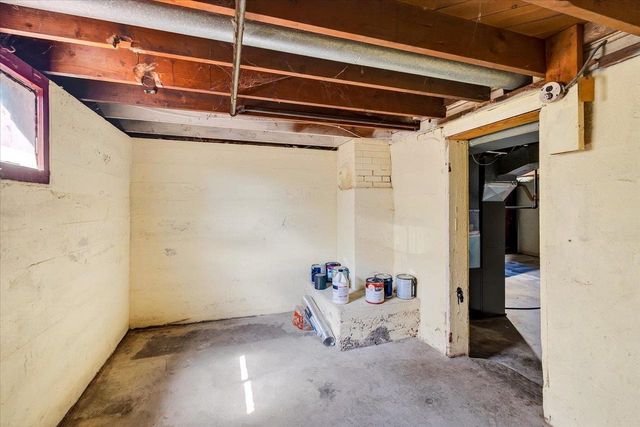 844 Ridgewood Way, Madison, WI 53713