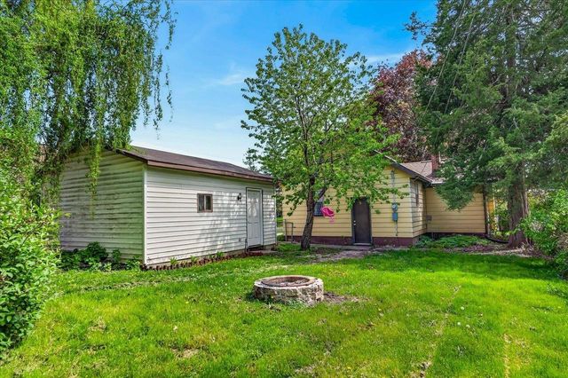 844 Ridgewood Way, Madison, WI 53713