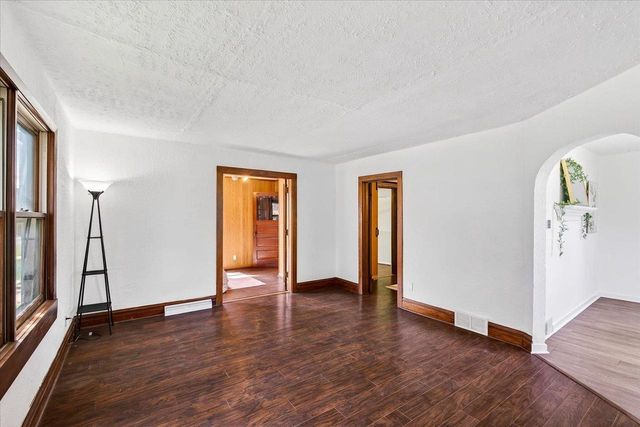 844 Ridgewood Way, Madison, WI 53713