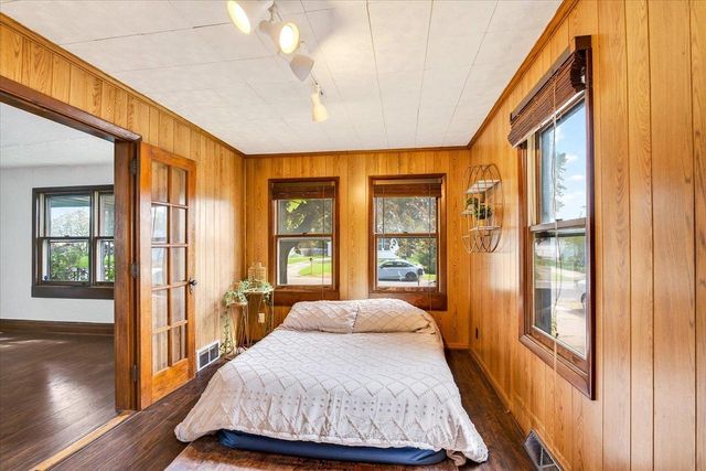 844 Ridgewood Way, Madison, WI 53713